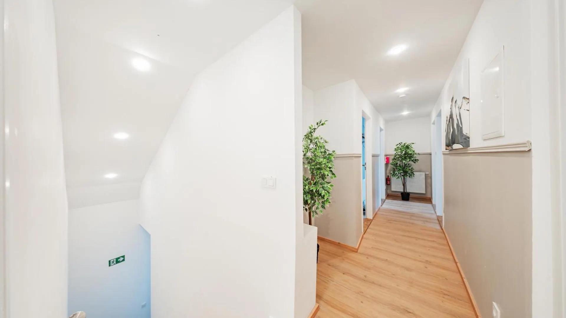 Hostel The Peak By Home1 Innsbruck